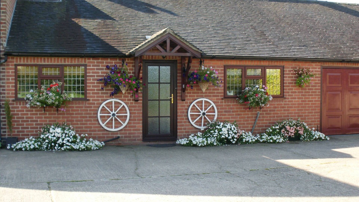 Yoxall Cottage | WESTWING, with a garden in Yoxall