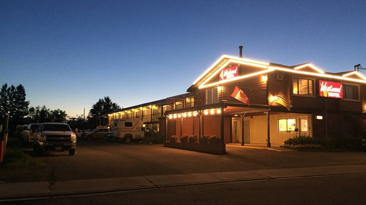 100 Mile House Hotel | Westwood Motel