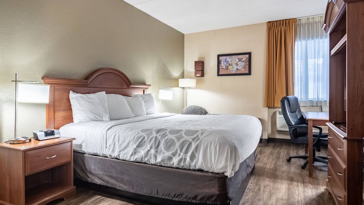 Wexford Hotel | Wexford Inn & Suites