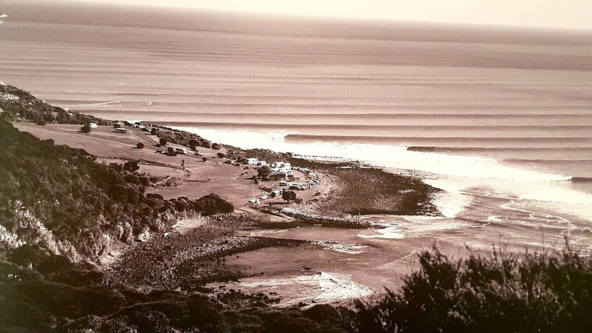 Raglan Apartment | WHALE BAY`S SURF MECA