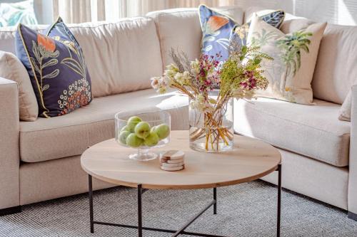 Kareeberg Apartment | Whale Melody Hermanus