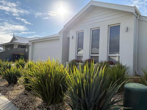 Vasse House | Whale of a Time - Vasse