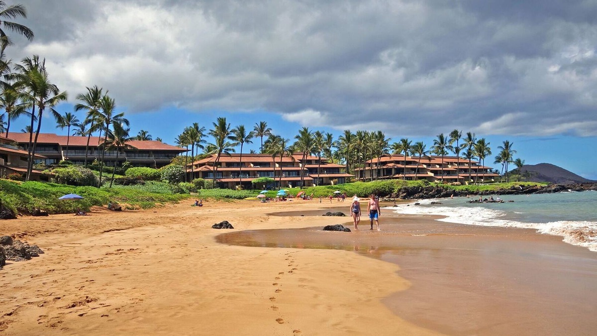 Wailea Condo | Whales, Beaches and Sunsets! Come enjoy Maui's most exclusive resorts.
