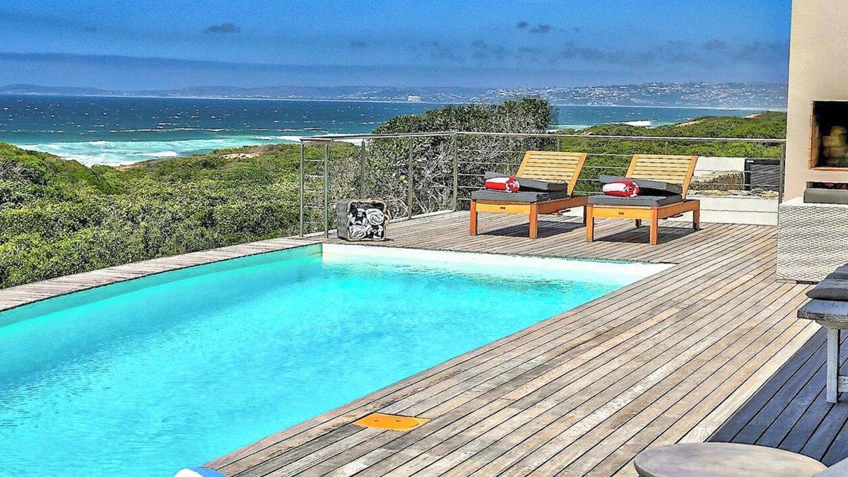 Keurboomstrand Villa | Whaleshaven Villa - Five Bedroom Villa, Sleeps 10