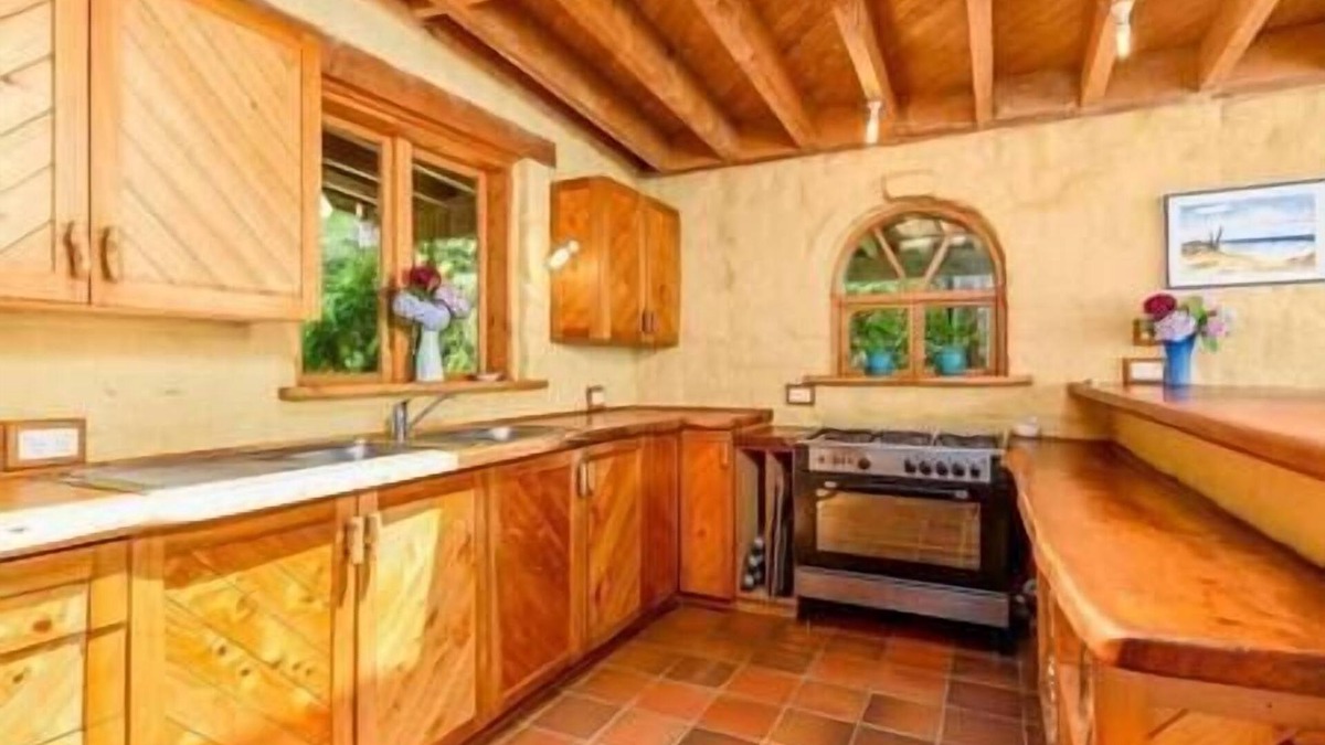 Pakawau House | Whare Aroha: Retreat to Wellness