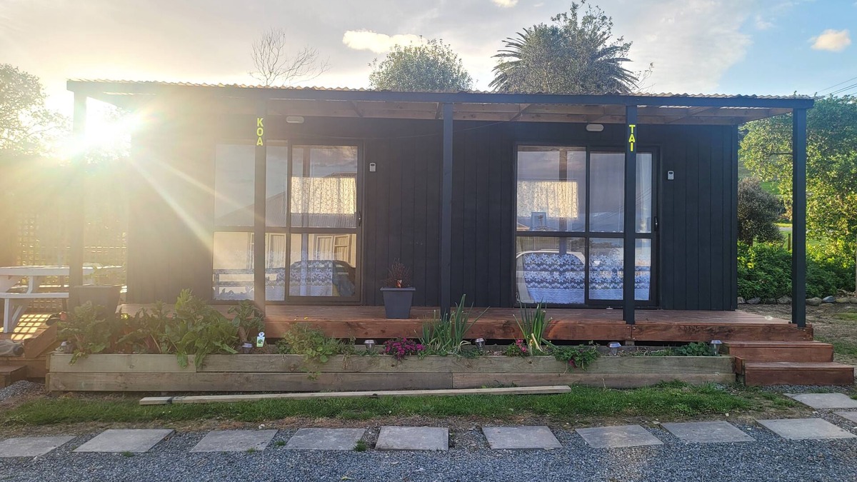 Porangahau Cabin | Whare Koa awaits to provide that relaxing ambience for you with all day sun!
