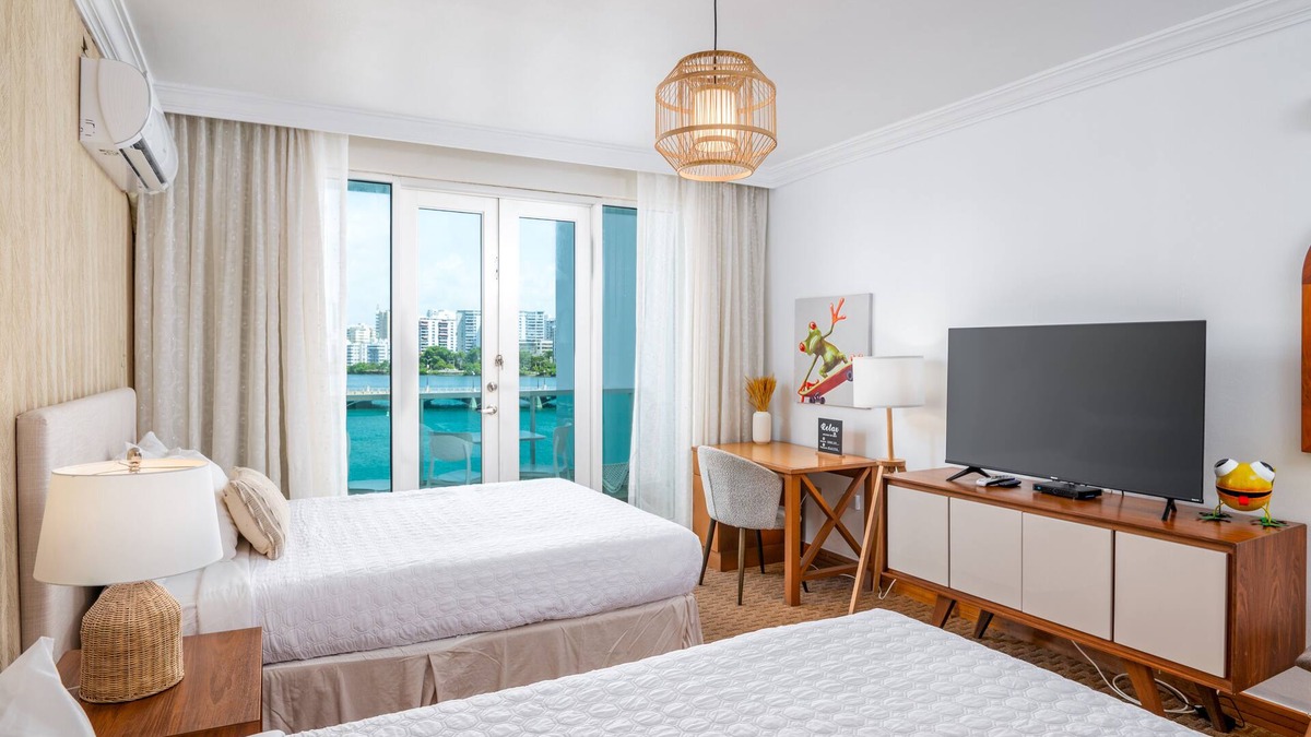 Puerta de Tierra Condo | What a view! Oceanfront Studio, Superb Location, very central!