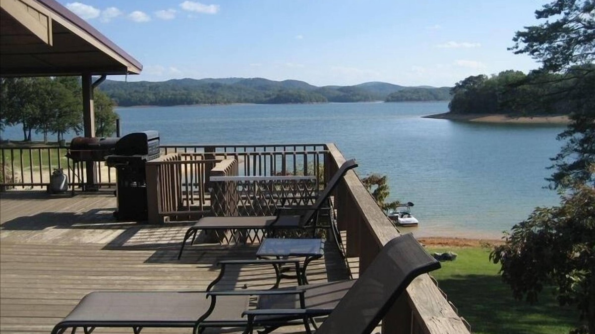 Bean Station House | What a view of Lake Cherokee