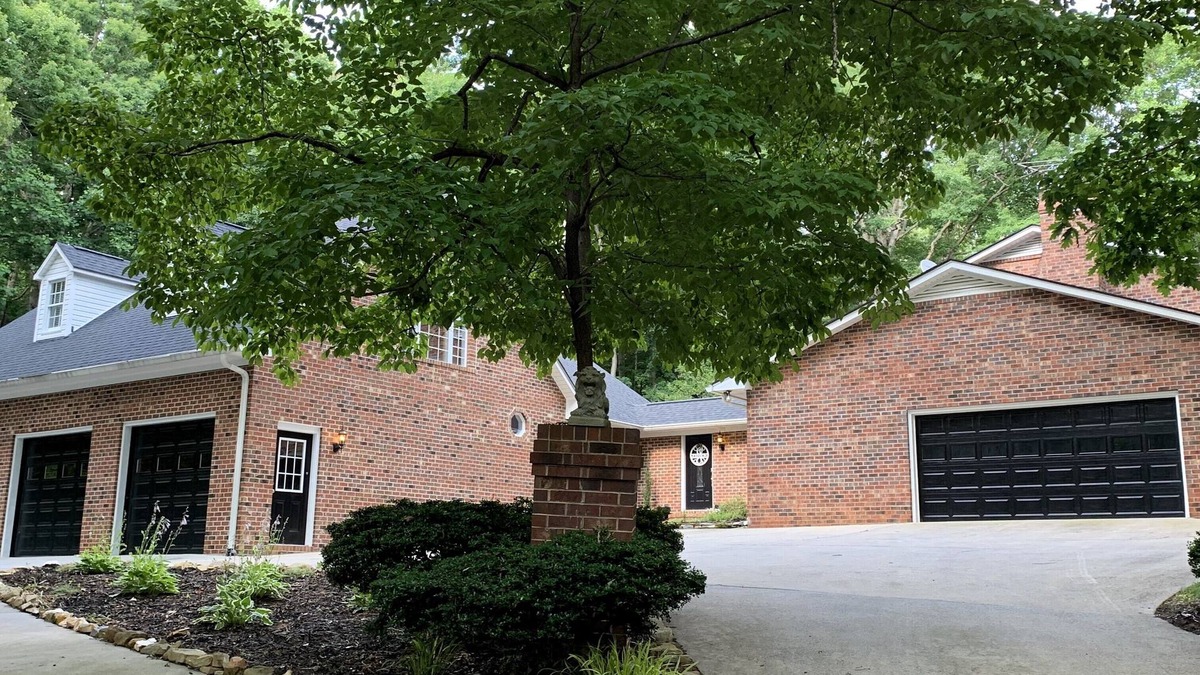 Randleman Apartment | What If Randleman, NC En Suite Room in Private Home close to NC Zoo & the Triad!