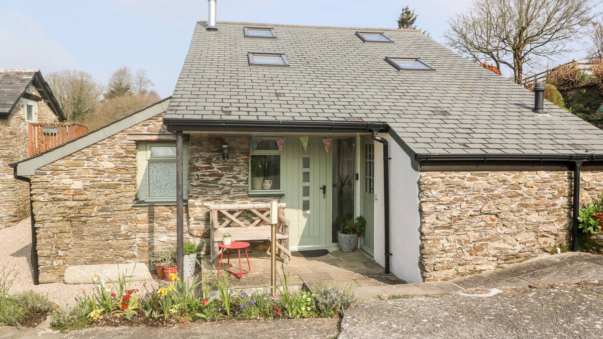 Pelynt Cottage | WHEEL COTTAGE, pet friendly, character holiday cottage in Pelynt