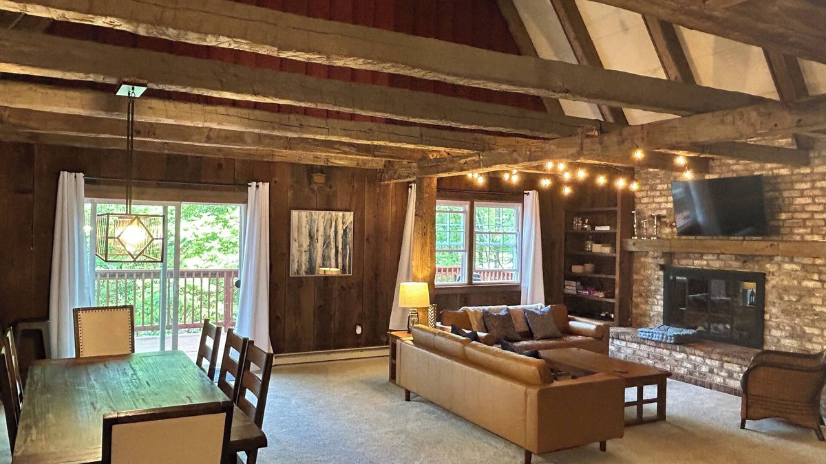 Jefferson Township House | Wheel House-Secluded Chalet Close to Ohiopyle in Heart of Laurel Highlands
