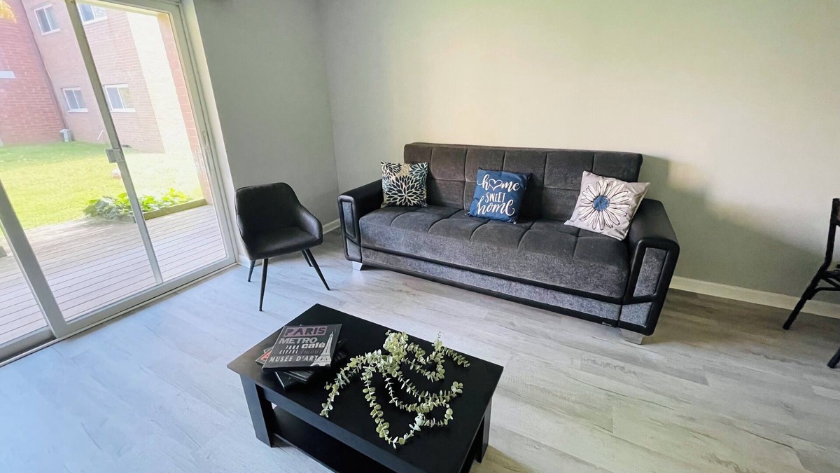 Elkins Park Apartment | Wheelchair accessible & ground floor 2BR, 2BA