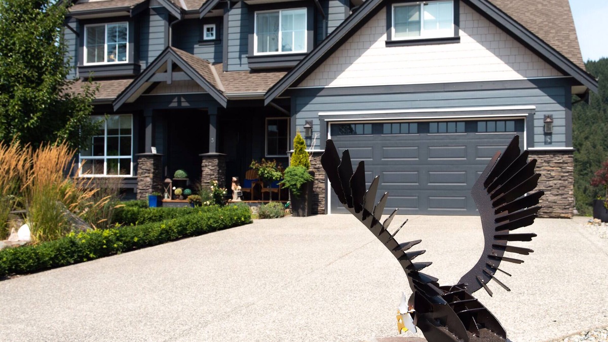 Harrison Mills Condo | WHERE EAGLES FLY.