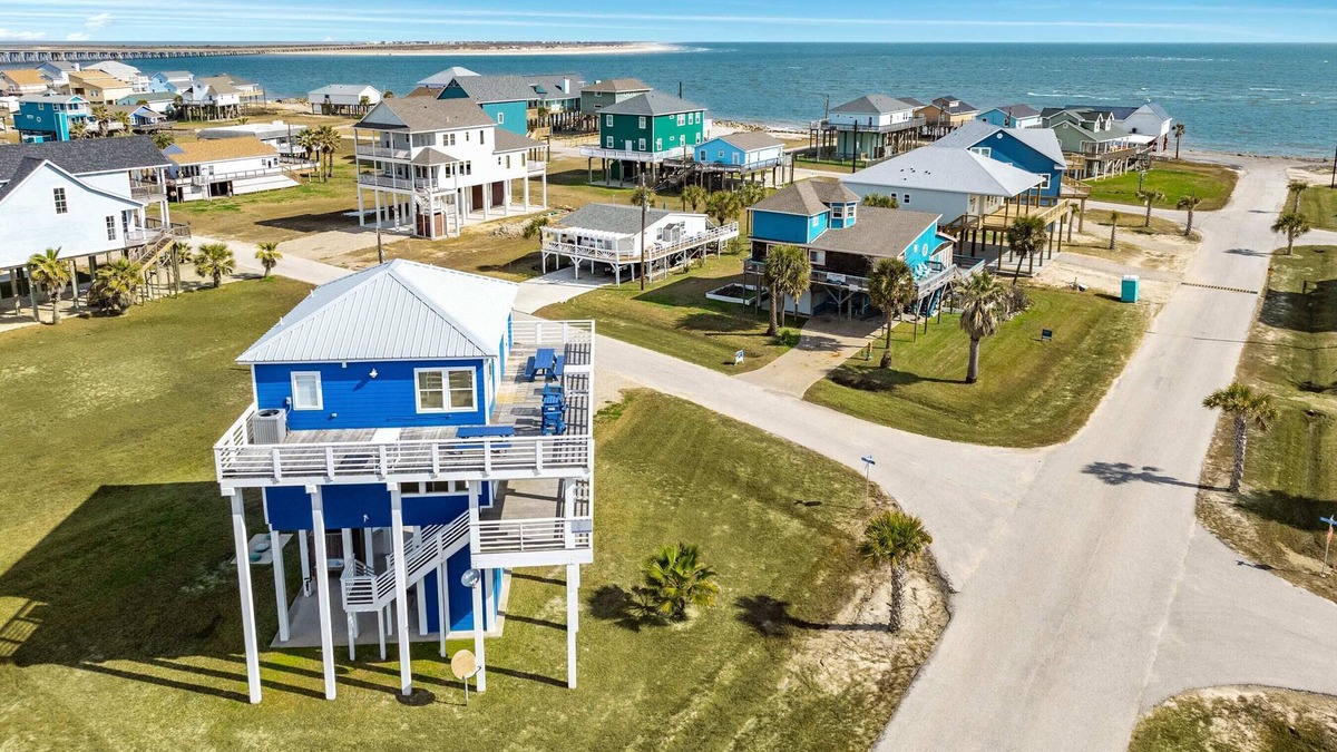 San Luis House | Where Elegance Meets the Horizon: 360° Panoramic Seascape!