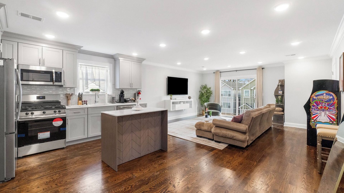 Ampere House | Where Luxury and Style meets Comfort, Welcome to Orange’s Oasis
