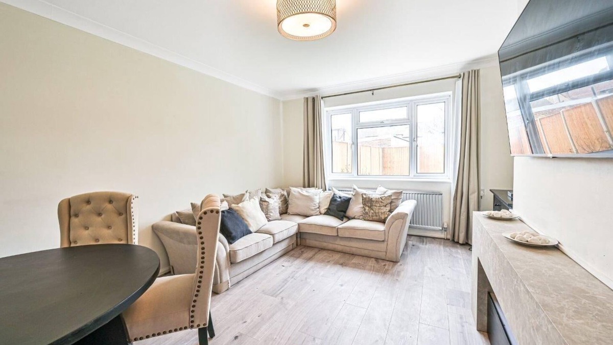 High Barnet Apartment | Where modern elegance meets classic chic