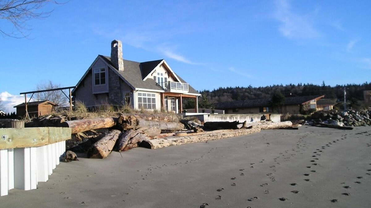 Maxwelton House | Whidbey Island Beach Front Vacation Home