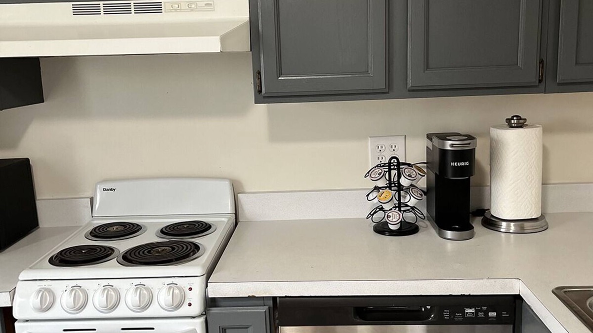 Colchester Apartment | Whinnies & Wine Downs: Vermont Farm Life Awaits.