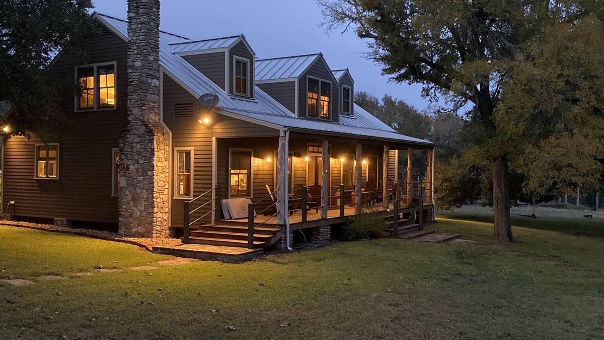 Round Top House | Whippoorwill Haus is 2.8 miles from Round Top Square!
