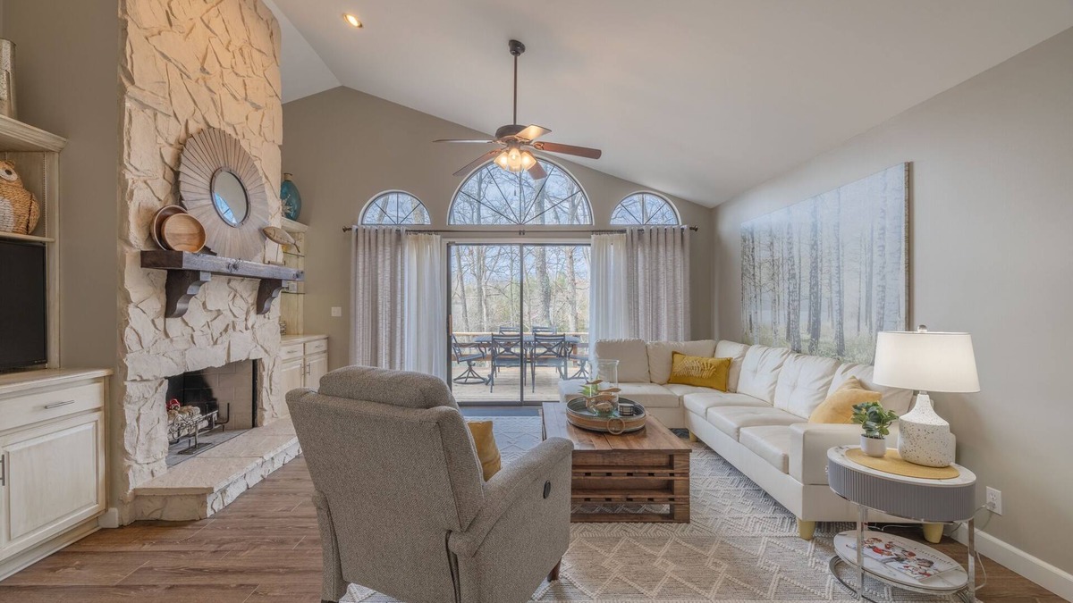 Innsbrook House | Whippoorwill Manor by Innsbrook Vacations!