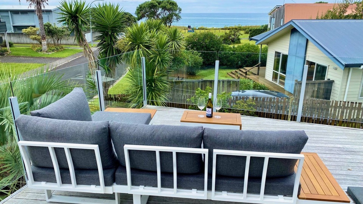 Whiritoa House | Whiritoa Beach House - heaven in the Coromandel Peninsula, for you and your dog.