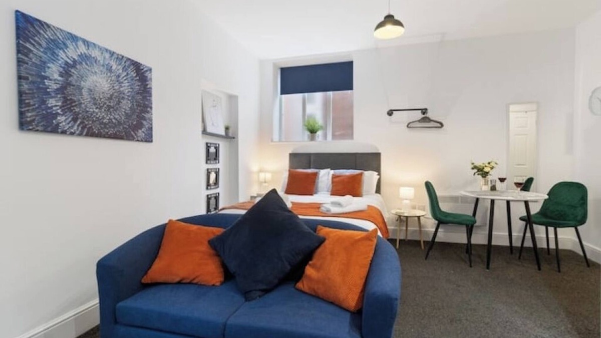 Pontrilas Apartment | WhiskAwayStays - Foregate Studio - No. 3