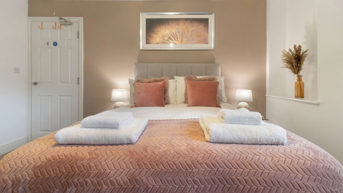 Pontrilas Apartment | WhiskAwayStays - Jenkins House - Apartment 1