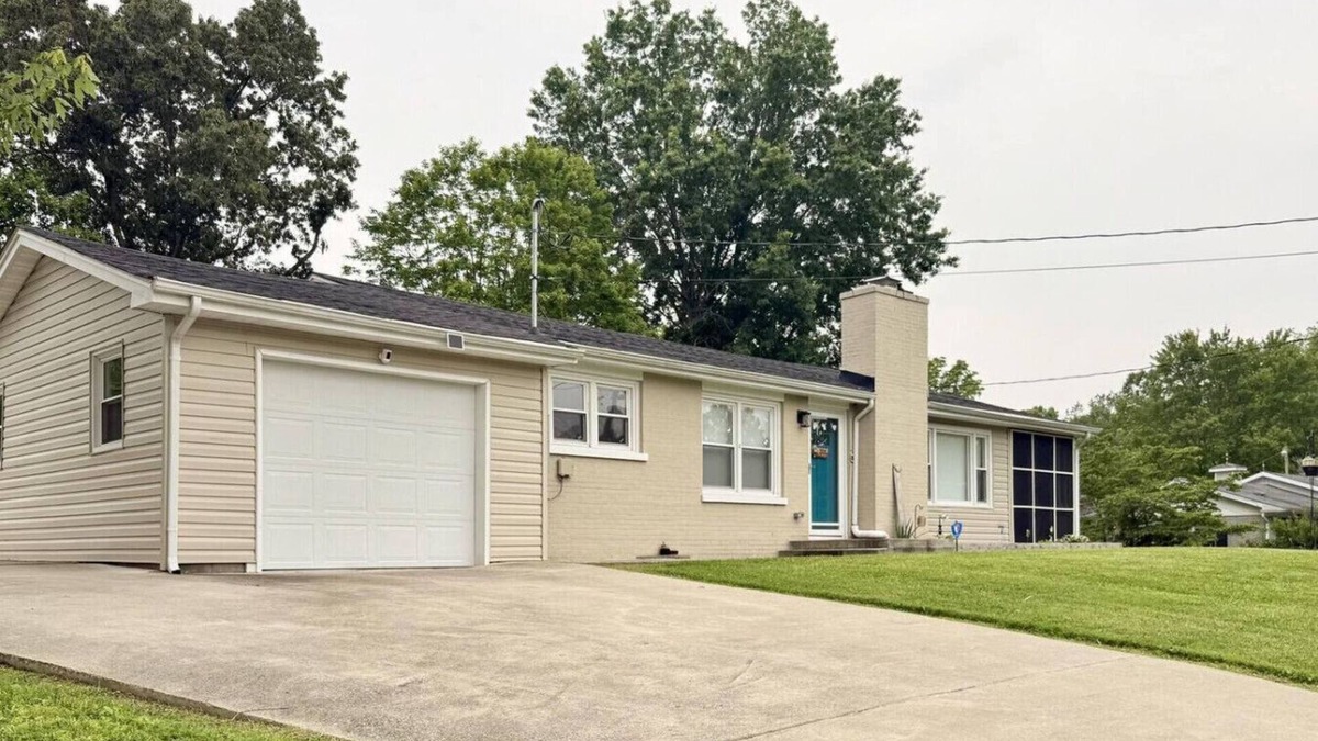 Beattyville Cottage | Whisker Ridge: A Cozy 3-Bedroom Cottage
