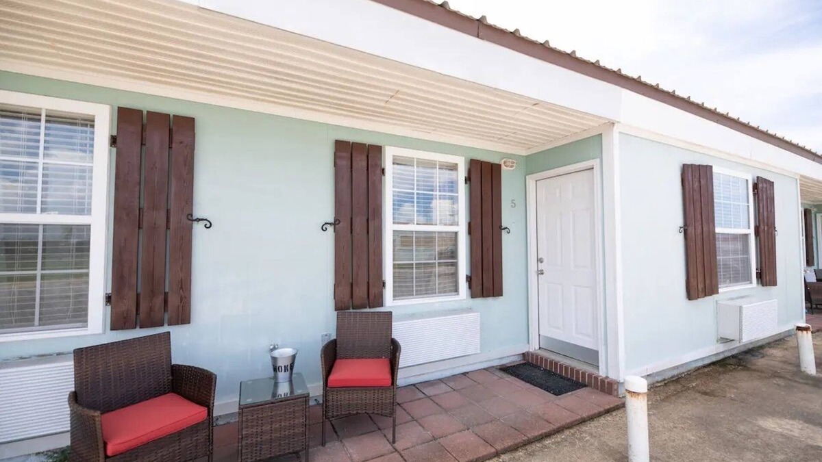 Boothville Condo | Whiskey Bay Lodge #5
