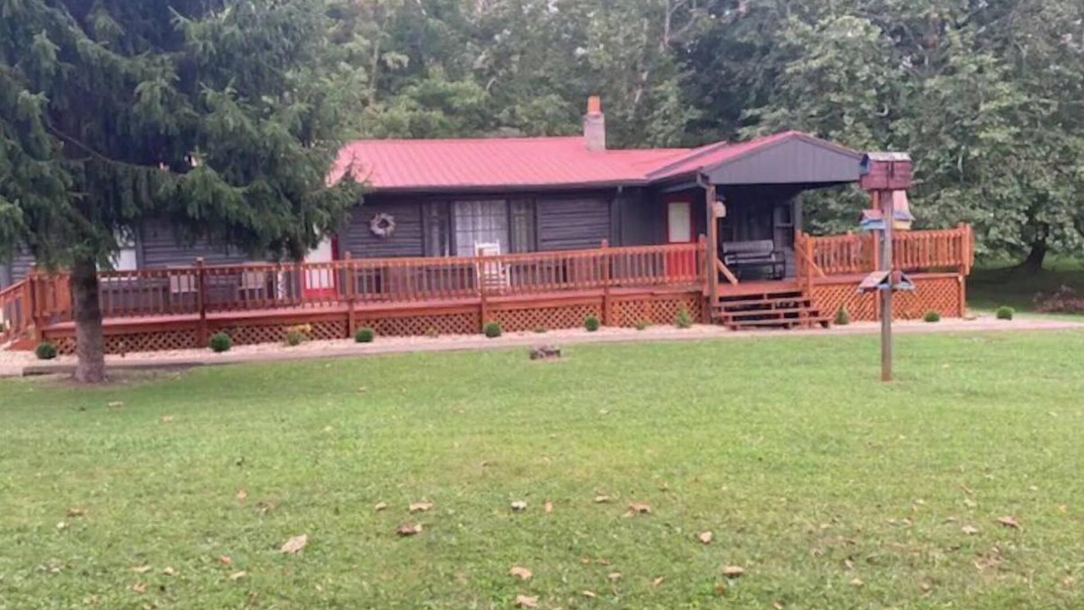 Stockdale House | Whiskey Rock Lodge- Hot Tub -sleeps up to 14