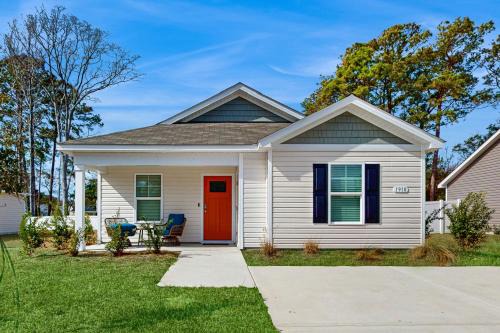 Ocean Isle Beach House | Whispering Breeze