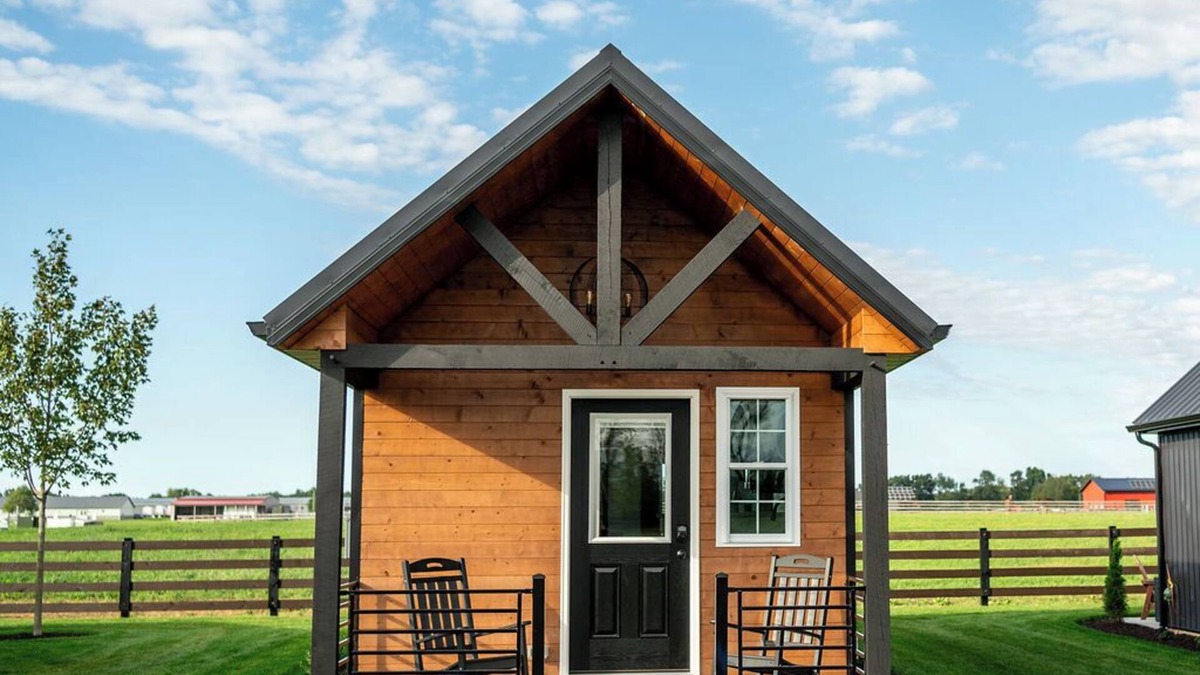 Shipshewana House | Whispering Cottage - Tiny Home #3
