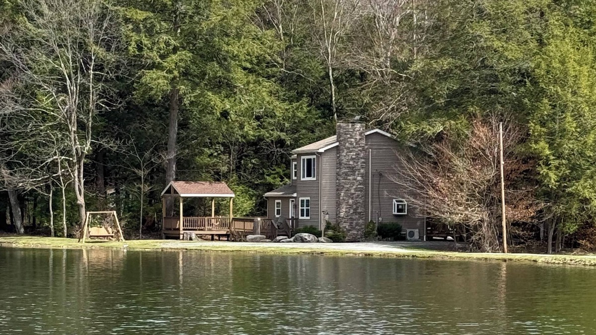Dushore Cabin | Whispering Creek Lodge - Water views from every window