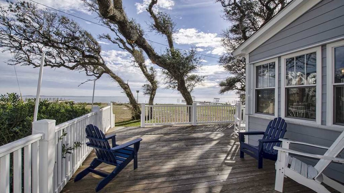 Harkers Island House | Whispering Oaks- Sound Front, Pet Friendly
