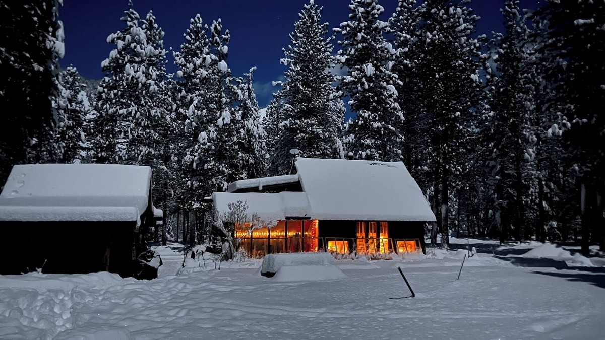 Twisp Cabin | Whispering Pines Cabin Retreat