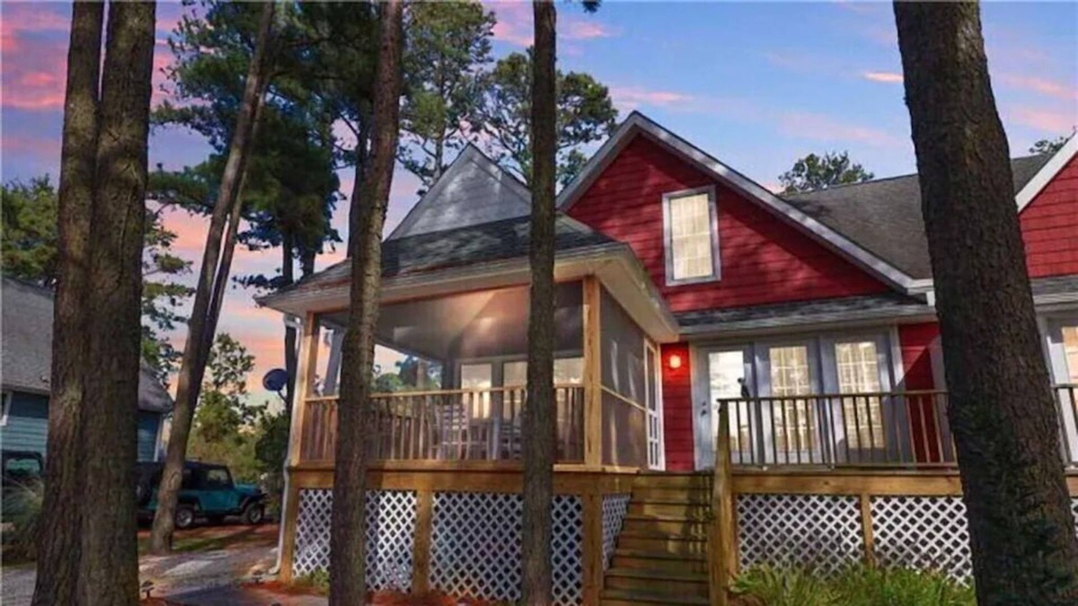 Chincoteague House | Whispering Pines - Duplex - Pet Friendly