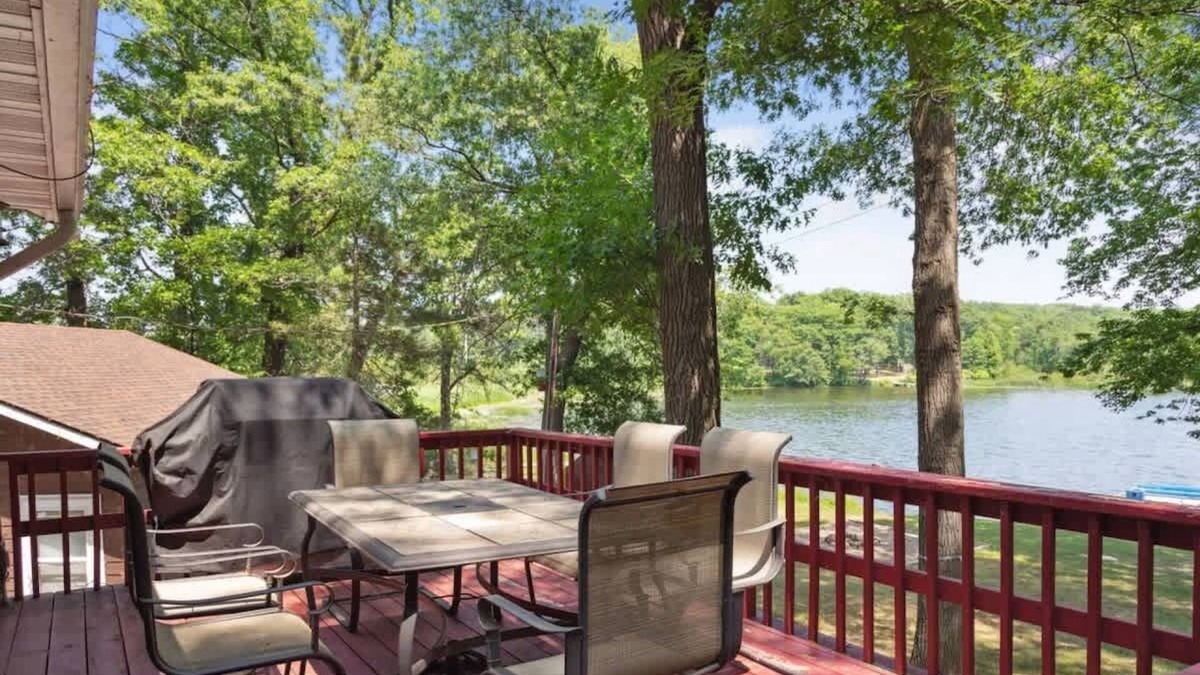 Spooner House | Whispering Pines Getaway on Spooner Lake