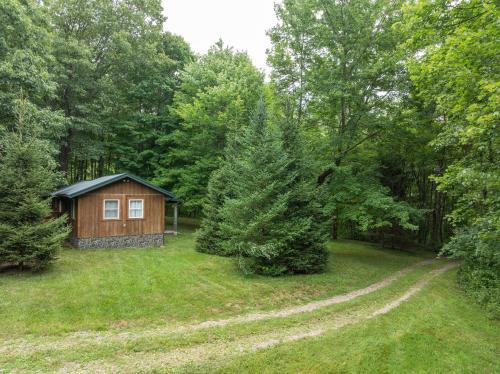 Bladensburg House | Whispering Pines Retreat