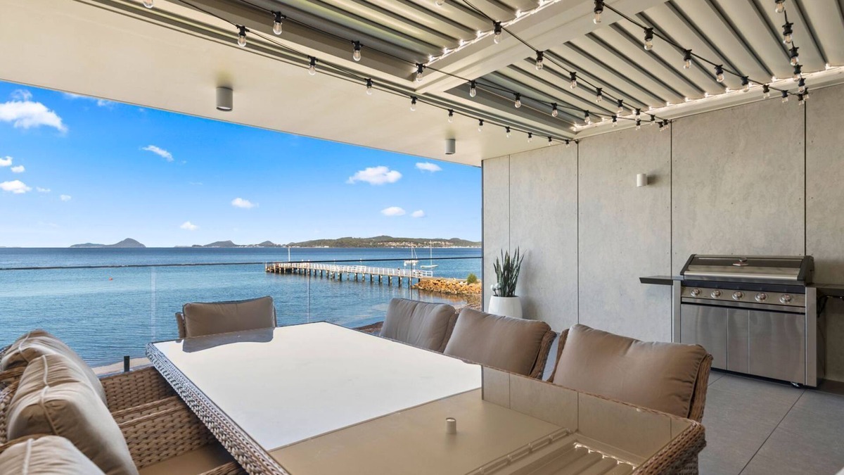Soldiers Point Apartment | Whispering Waters Soldiers Point Rd 3 143 - Privileged waterfront living