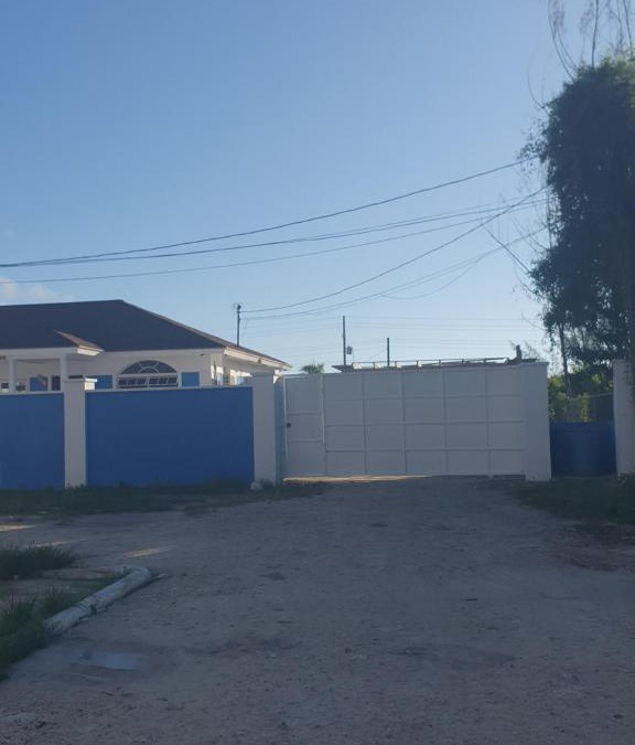 Nassau Apartment | Whispers Lovely 2-Bedroom Unit with Pool