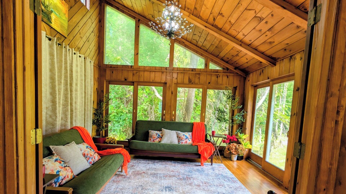 Springwater House | Whispers of Nature: Spacious 4BR Nature Escape/Sleeps 15/Fishing & Hiking
