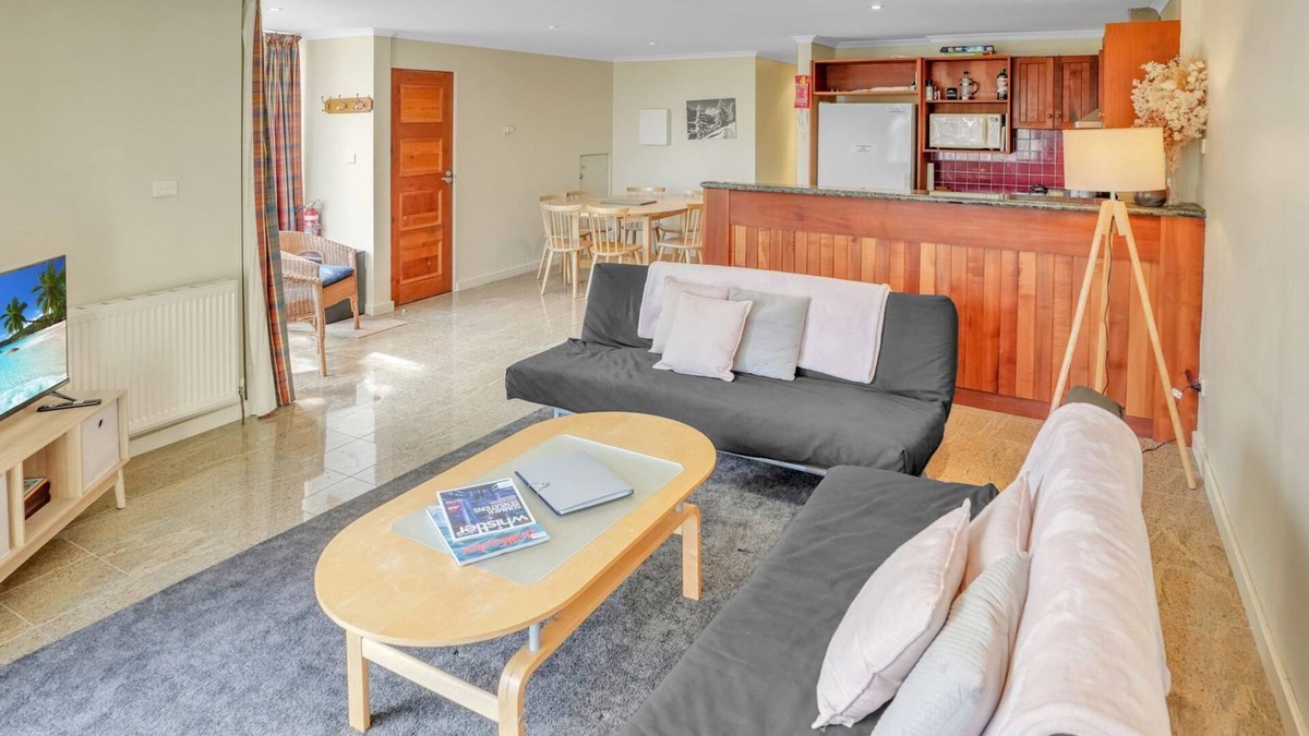 Mount Buller Apartment | WHISTLER 1C - Mt Buller Family/Small Group Accommodation