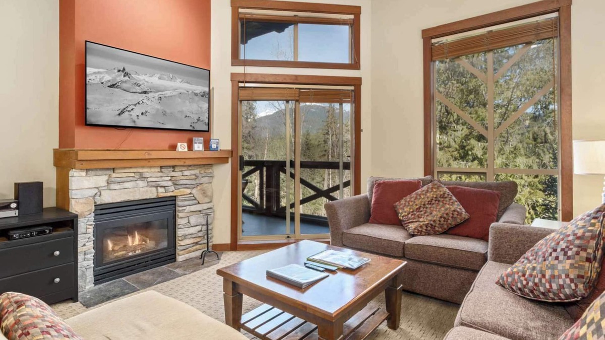 Blackcomb Condo | Whistler - Horstman House - 3 Bedroom #301