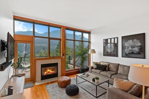 Whistler Creekside House | Whistler 'Treehouse'
