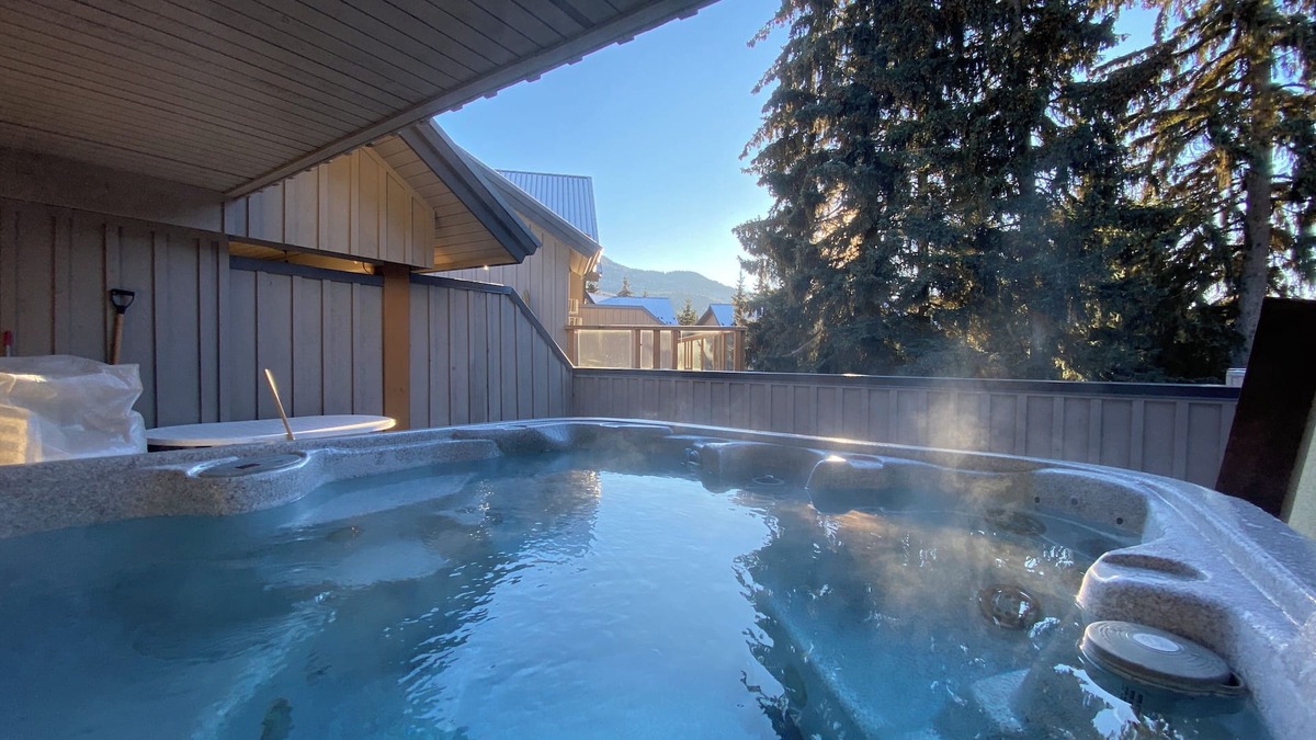 Village North House | Whistler Village Glaciers Reach 2 Bedroom Private Hot