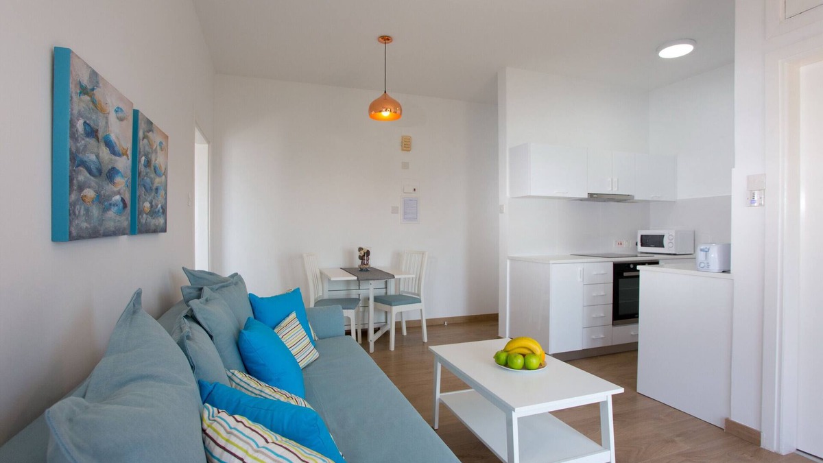 Agios Tychon Apartment | White Arches Sea View Apt No.1