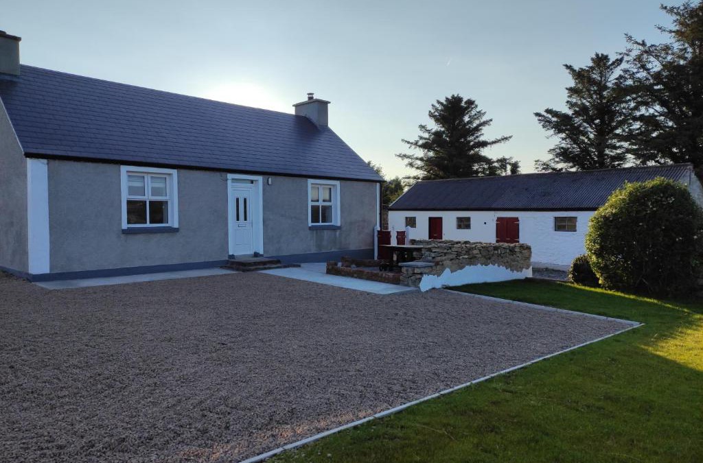 Clonmany House | White Barn Cottage