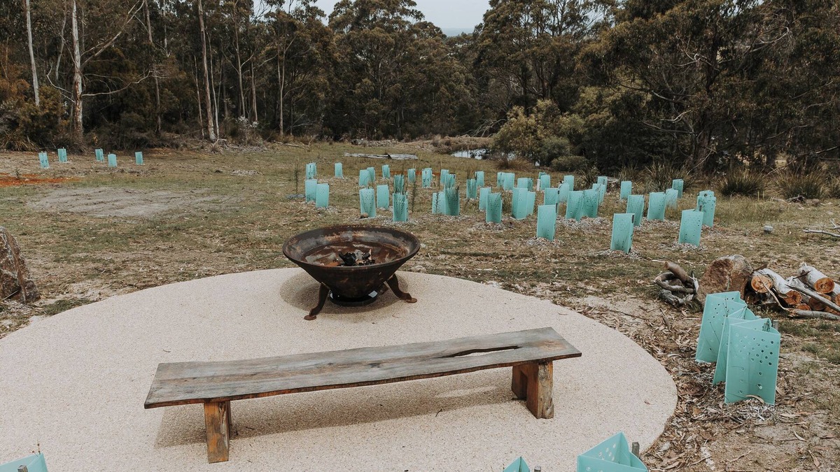 Kingborough Apartment | White-bellied Sea Eagle Studio