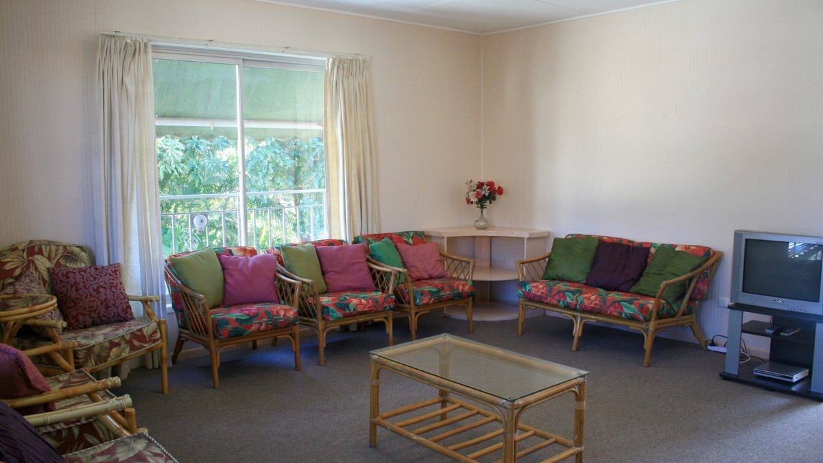 Currumbin Apartment | White Dolphin 5 Summa