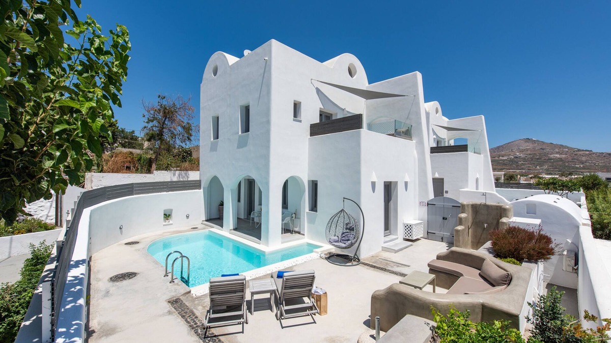 Megalochori Apartment | White Harmony Suites